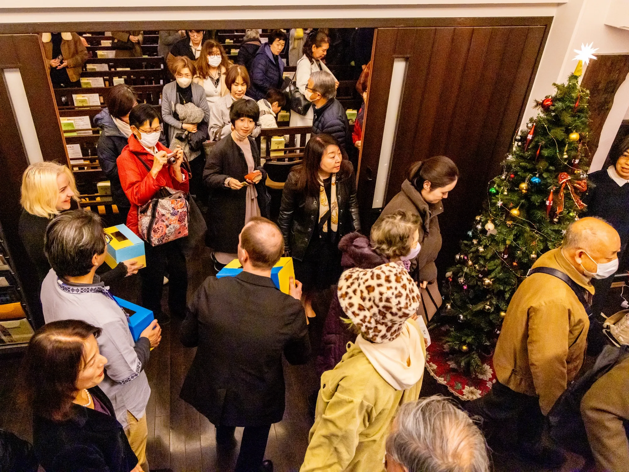 Виступ артистів НПО «Україна-Йокогама» у церкві Yokohama Kaigan Church